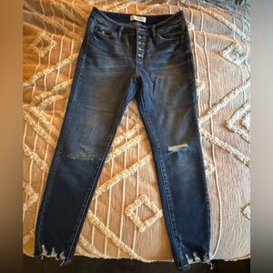 Button up stretchy cute jeans!